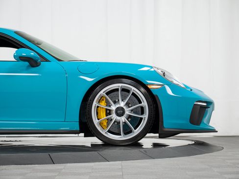 Used 2018 Porsche 911 GT3 RWD image 11