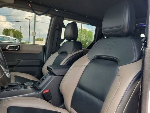 Used 2024 Ford Bronco Wildtrak AWD/4WD image 11