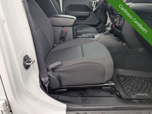 Used 2023 Jeep Gladiator Sport AWD/4WD image 32