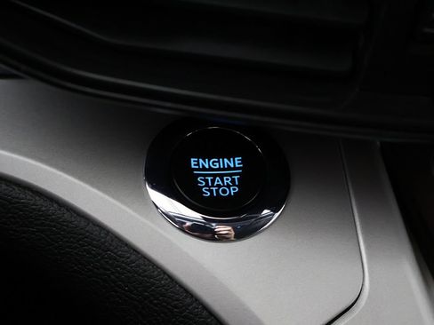Used 2023 Ford Explorer XLT AWD/4WD image 42