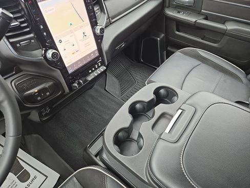 Used 2025 RAM 2500 Laramie image 26