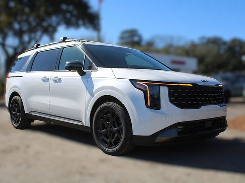 New 2026 Kia Carnival SX Prestige image 3