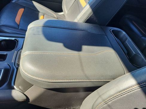 Used 2024 GMC Sierra 1500 AT4 w/ Technology Package image 23