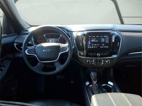 Certified 2023 Chevrolet Traverse RS AWD/4WD image 10