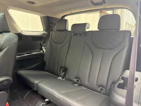 Used 2022 Hyundai Palisade Limited FWD image 15
