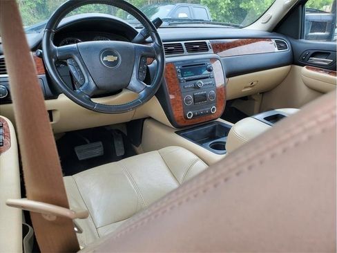Used 2007 Chevrolet Silverado 2500 LTZ w/ Safety Package AWD/4WD image 37