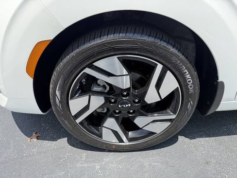 Certified 2025 Kia Soul GT-Line FWD image 45