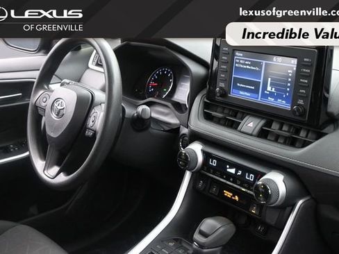 Used 2019 Toyota RAV4 XLE w/ Convenience Package FWD image 30
