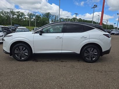 New 2025 Nissan Murano SL w/ Cargo Package
