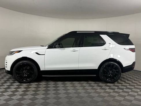 Used 2025 Land Rover Discovery Dynamic SE AWD/4WD image 4