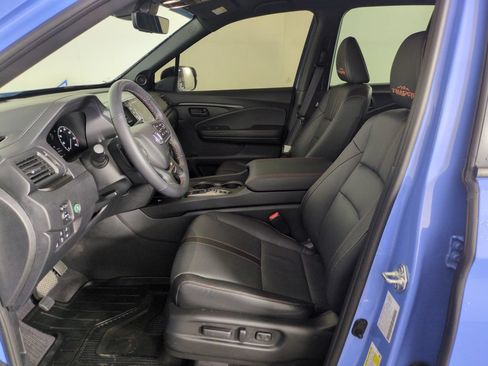 Certified 2025 Honda Ridgeline TrailSport image 13