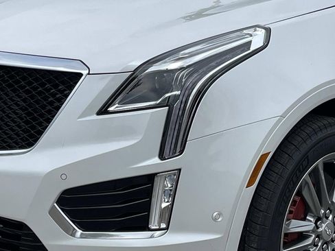 New 2025 Cadillac XT5 Sportv w/ Technology Package AWD/4WD image 9