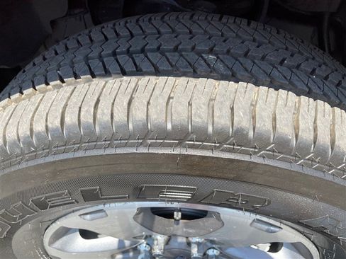 Used 2013 Ford F150 STX w/ Mid Equipment Group AWD/4WD image 7