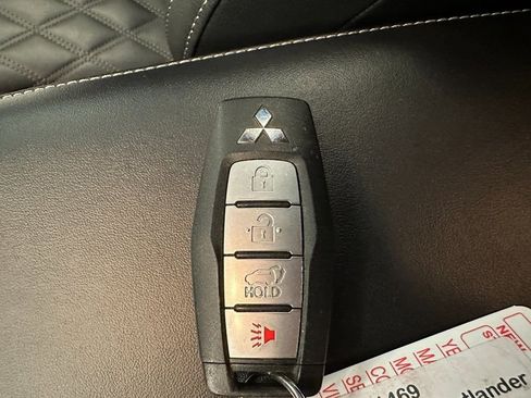 Used 2022 Mitsubishi Outlander SEL AWD/4WD image 17