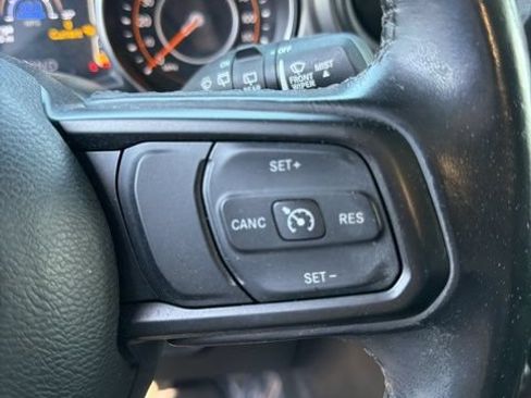 Used 2021 Jeep Wrangler Unlimited Sport AWD/4WD image 19