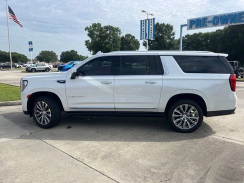 Used 2021 GMC Yukon XL Denali w/ Denali Ultimate Package AWD/4WD image 4
