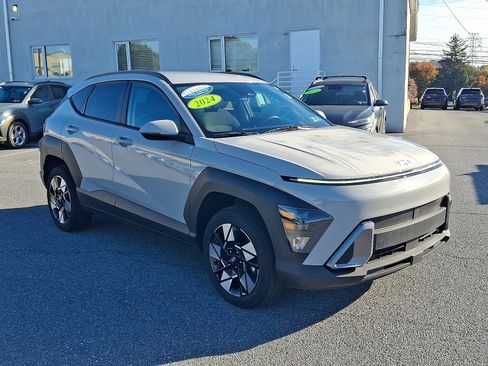 Used 2024 Hyundai Kona SEL image 3