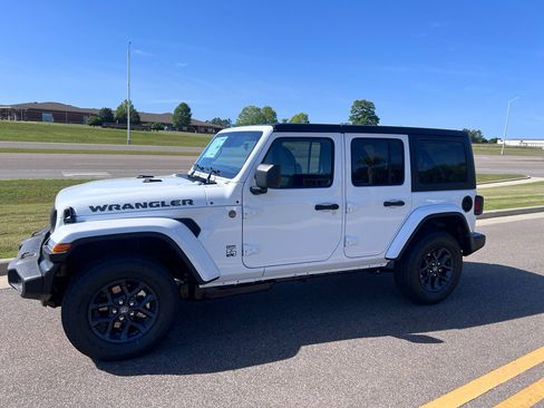 New 2026 Jeep Wrangler Unlimited Sport AWD/4WD image 13