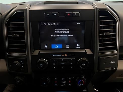 Used 2019 Ford F150 XLT w/ Equipment Group 302A Luxury AWD/4WD image 17