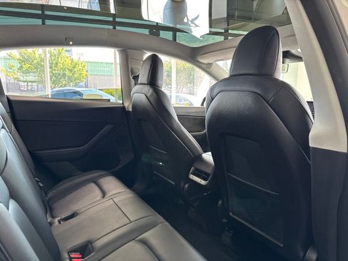 Used 2020 Tesla Model Y Long Range AWD/4WD image 44