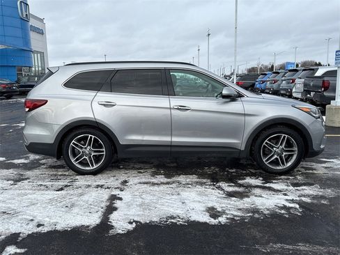 Used 2017 Hyundai Santa Fe SE w/ SE Ultimate Tech Package 03 image 10