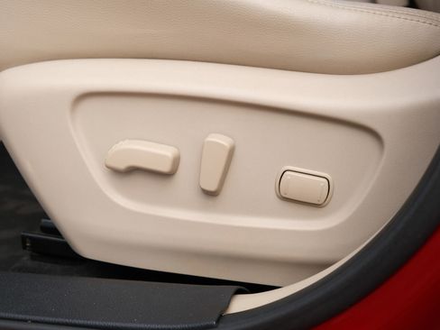 Used 2017 Nissan Rogue SL w/ SL Premium Package image 26