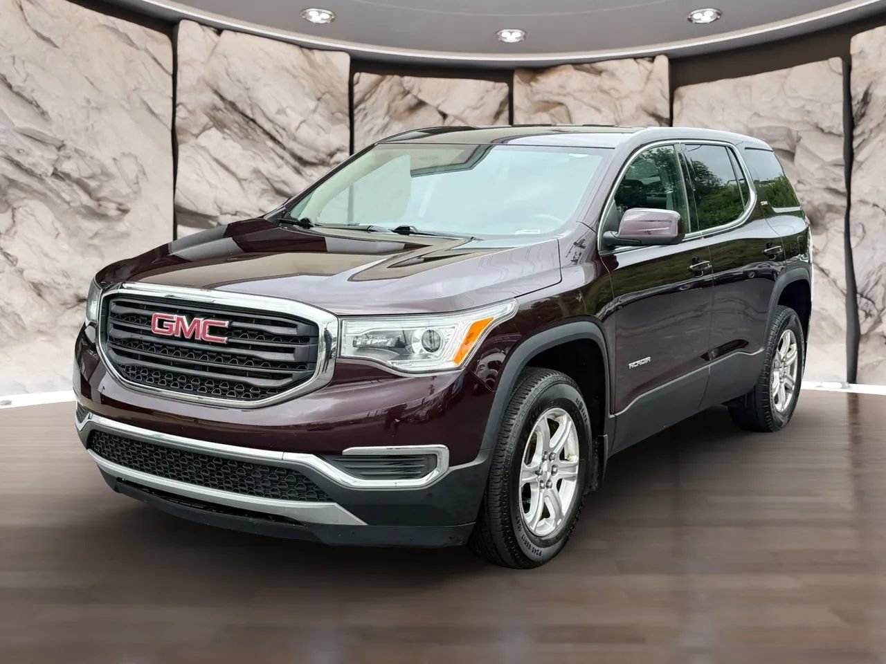 Used 2018 GMC Acadia SLE w/ LPO, Protection Package FWD image 3