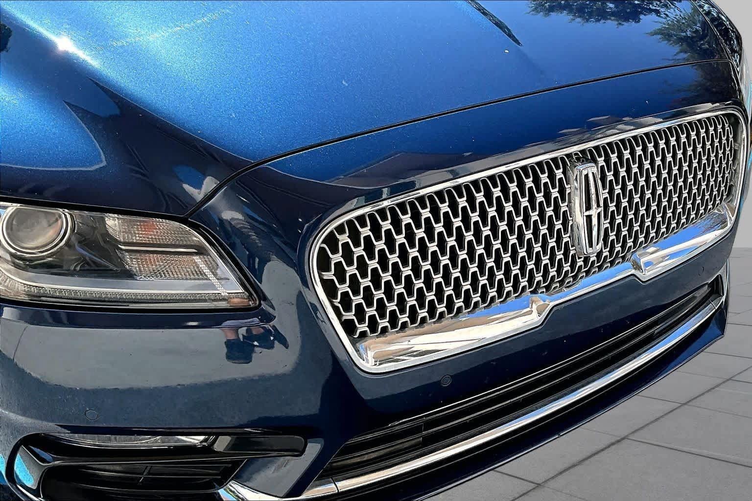 Used 2017 Lincoln Continental Reserve w/ Climate Package FWD image 30