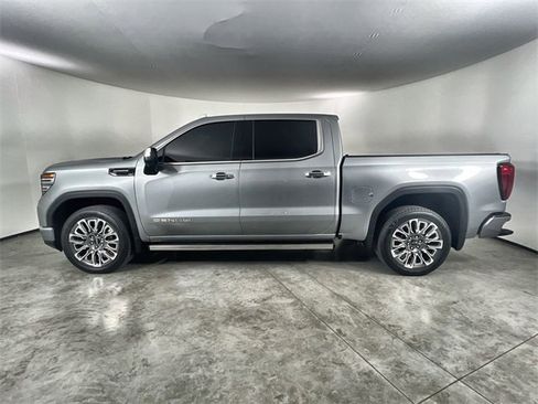 Used 2025 GMC Sierra 1500 Denali Ultimate image 5