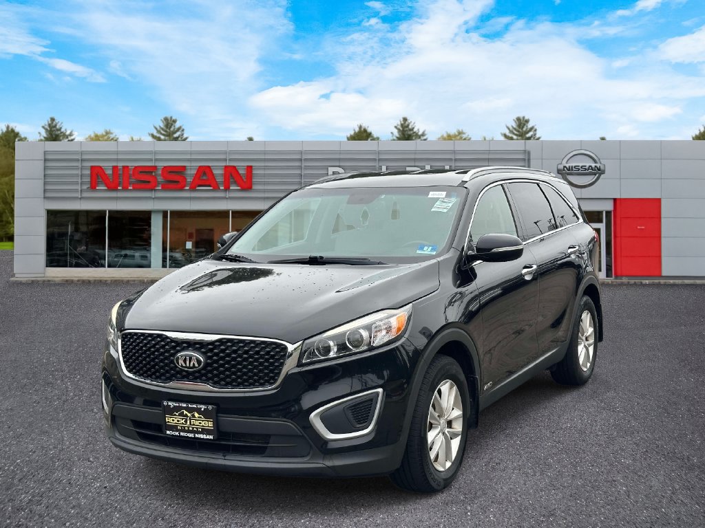 Used 2018 Kia Sorento AWD image 2