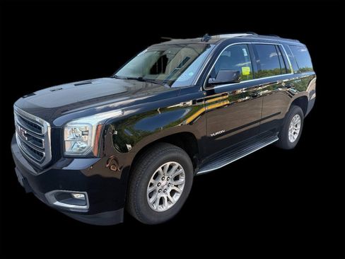 Used 2018 GMC Yukon SLT w/ Open Road Package AWD/4WD image 2