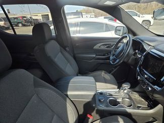 Used 2023 Chevrolet Traverse LT video 2