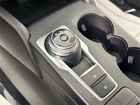 Used 2022 Ford Escape SE image 15