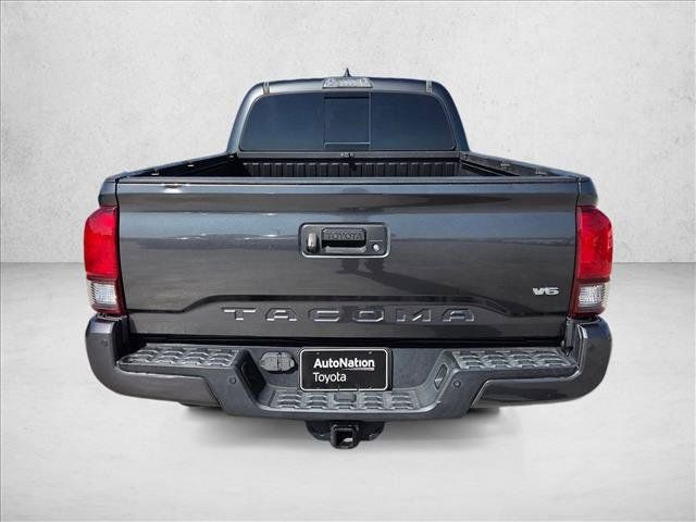 Used 2019 Toyota Tacoma TRD Sport w/ Technology Package AWD/4WD image 6