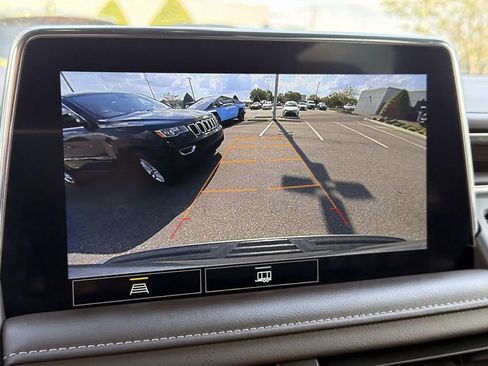 Used 2021 Chevrolet Tahoe Z71 image 24