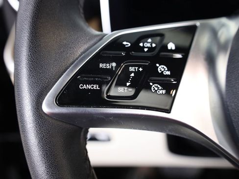 Certified 2024 Mercedes-Benz GLC 300 4MATIC image 9