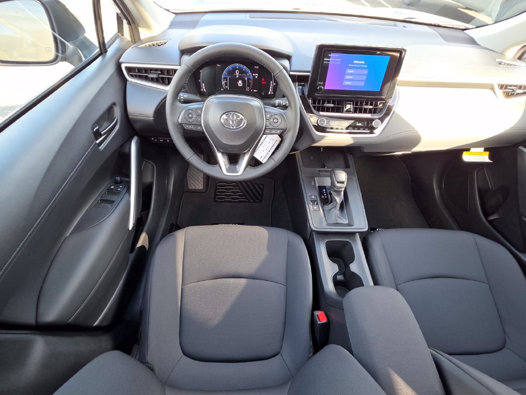 New 2026 Toyota Corolla Cross LE FWD image 6