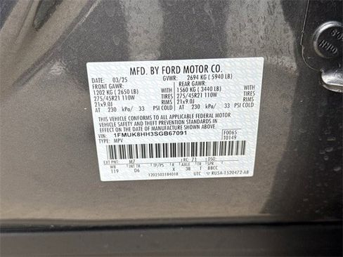 Used 2025 Ford Explorer Platinum w/ LUX Leather Package image 38