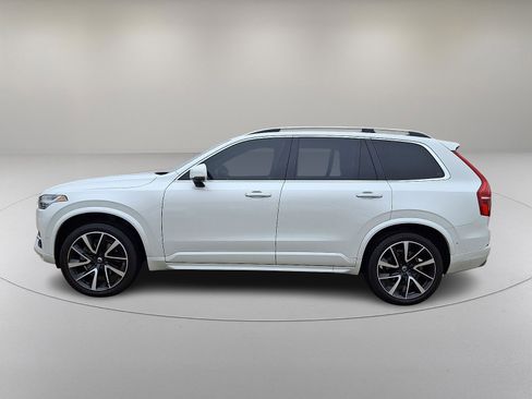 Used 2018 Volvo XC90 T6 Momentum w/ Convenience Package image 6