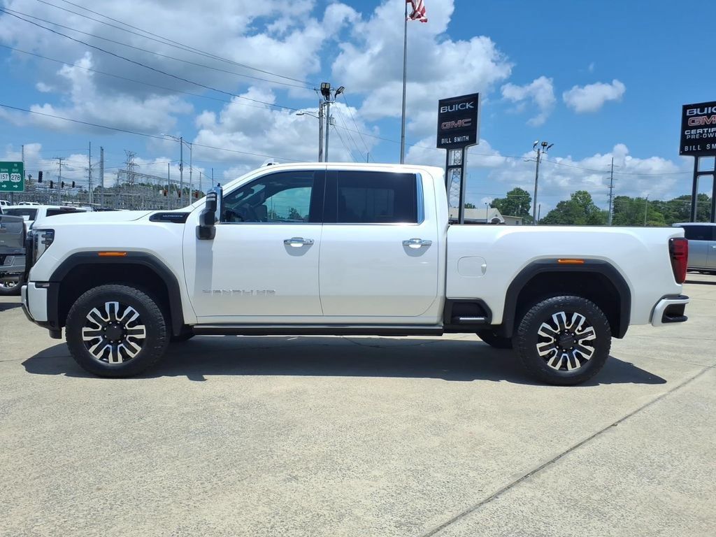 Used 2025 GMC Sierra 2500 Denali Ultimate AWD/4WD image 4