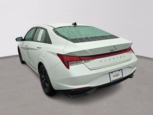 Used 2023 Hyundai Elantra SEL image 4