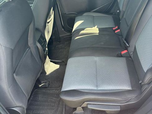 Used 2017 Ford Escape SE w/ Equipment Group 201A AWD/4WD image 18