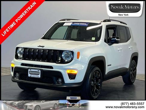 Used 2022 Jeep Renegade Altitude AWD/4WD image 4