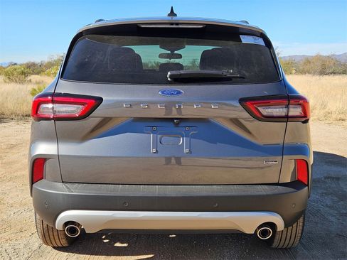 New 2026 Ford Escape SE image 6