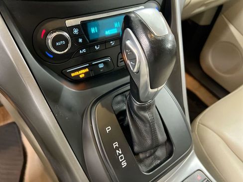 Used 2015 Ford Escape SE w/ Equipment Group 201A image 17