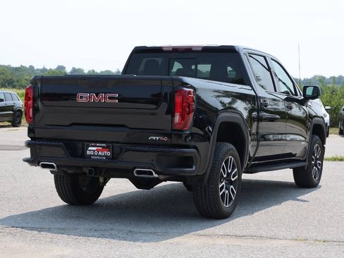 Used 2025 GMC Sierra 1500 AT4 w/ AT4 Premium Package AWD/4WD image 9