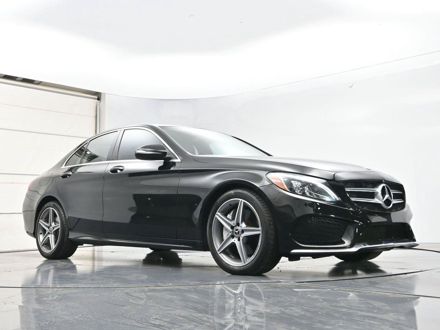 Used 2018 Mercedes-Benz C 300 4MATIC Sedan image 30