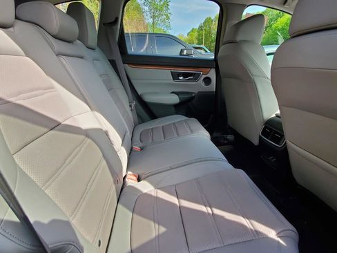 Used 2022 Honda CR-V Touring image 6