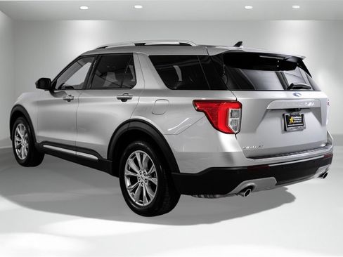 Used 2024 Ford Explorer Limited image 10