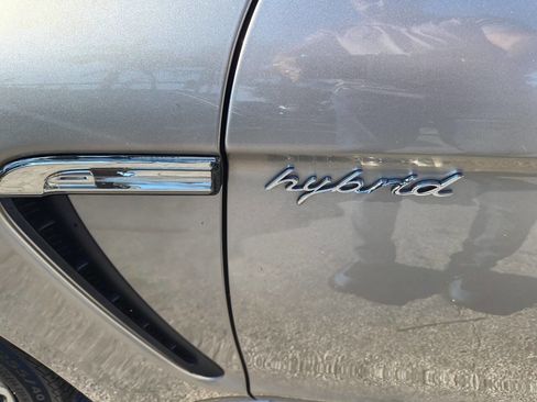 Used 2013 Porsche Panamera S image 28